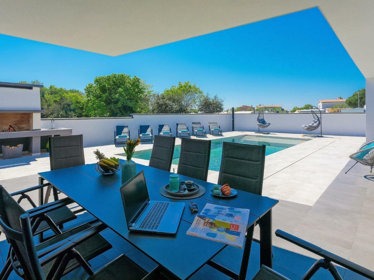 Ella Premantura By Interhome Vila *