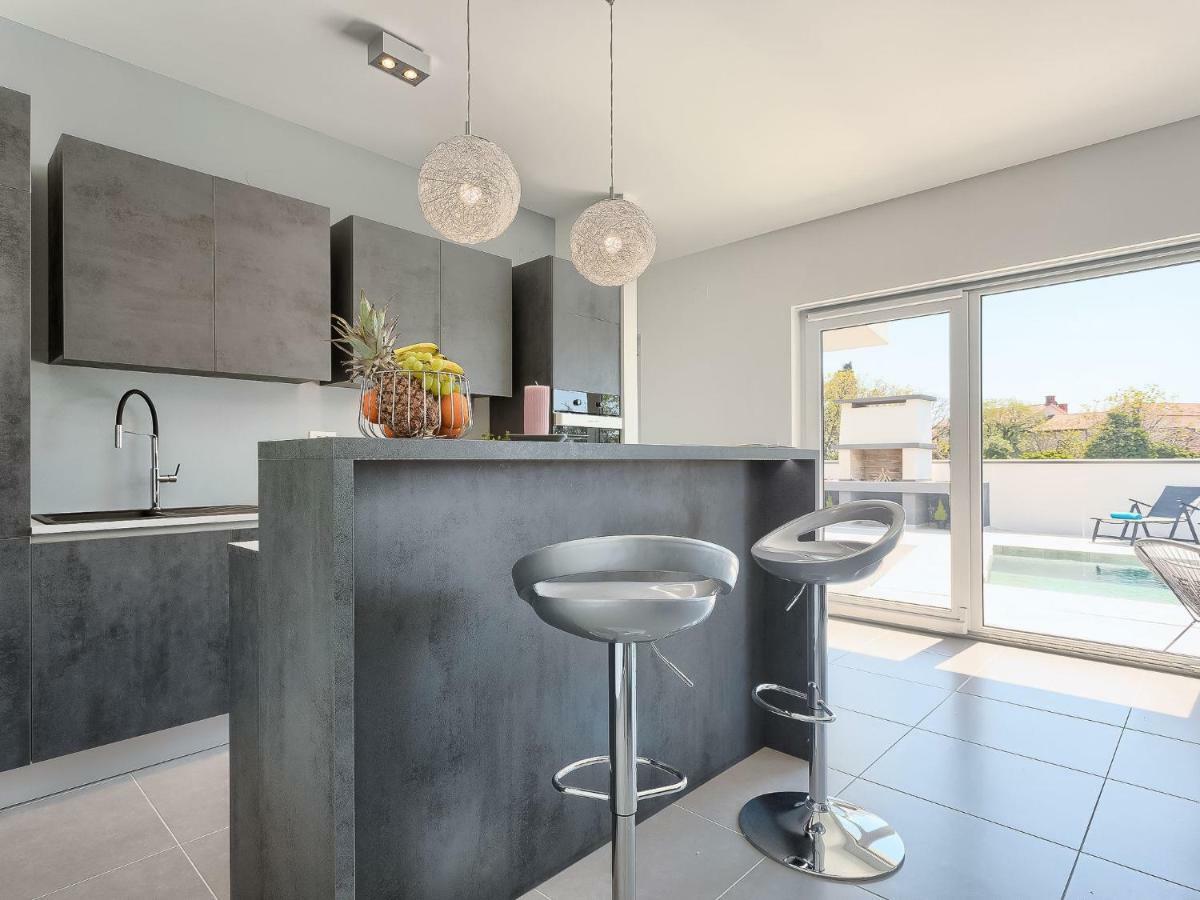 Ella Premantura By Interhome * Pula